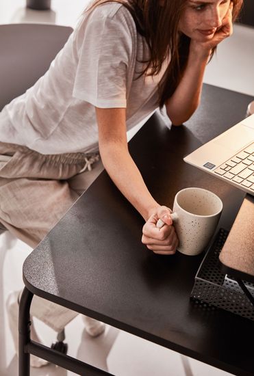 Письменный стол Foreman 98 x 48 черный La Forma Испания 