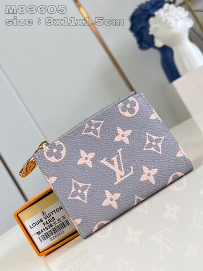 Louis Vuitton Lisa Wallet