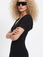 Платье с капюшоном