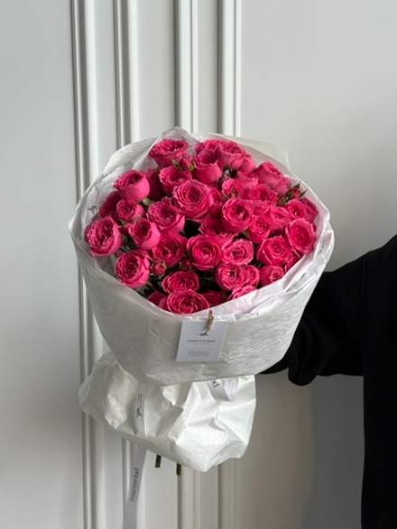 Букет моно из кустовых роз 9 шт