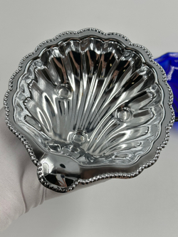 Икорница в виде ракушки