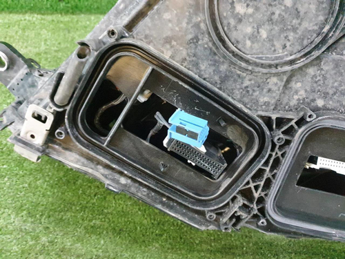 Битая Фара правая Mercedes S W223 (2020-н.в.) Multibeam LED