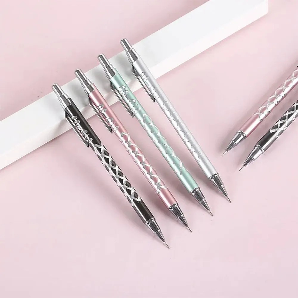 Механический карандаш выдвижной - 4 шт, автоматические ручки-карандаши с выдвигающимся черным грифелем 0,5 мм для черчения и рисования, тонкий с насечками