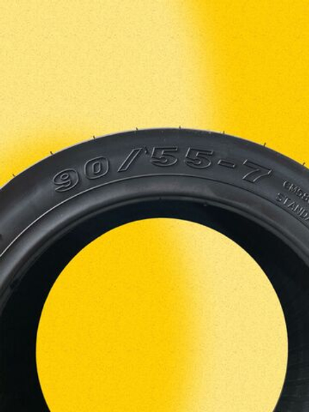 Покрышка 90/55-7 для электросамоката Ninebot SuperScooter GT2 с антипроколом
