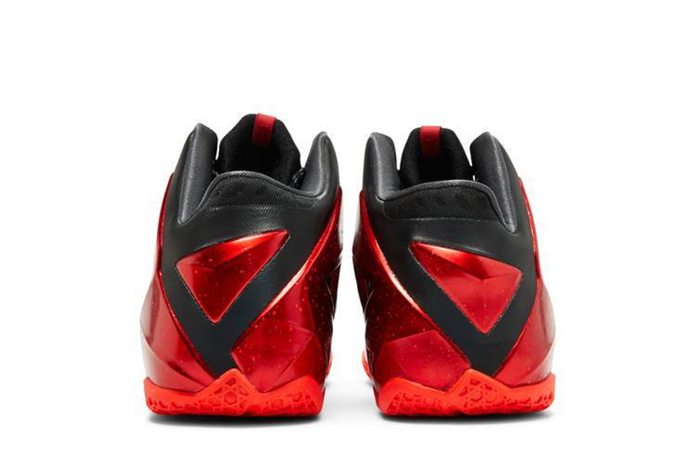 Кроссовки Nike Lebron 11 Away