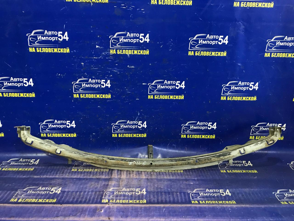 Усилитель переднего бампера NISSAN PRIMERA 1997