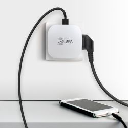 Разветвитель электрический ЭРА SP-3e-USB-2A на 3 розетки + 2 USB с заземлением со шторками 16А белый | Тройники