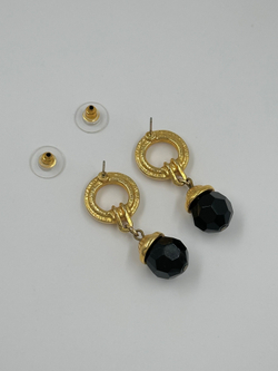 Серьги с чёрными подвесками