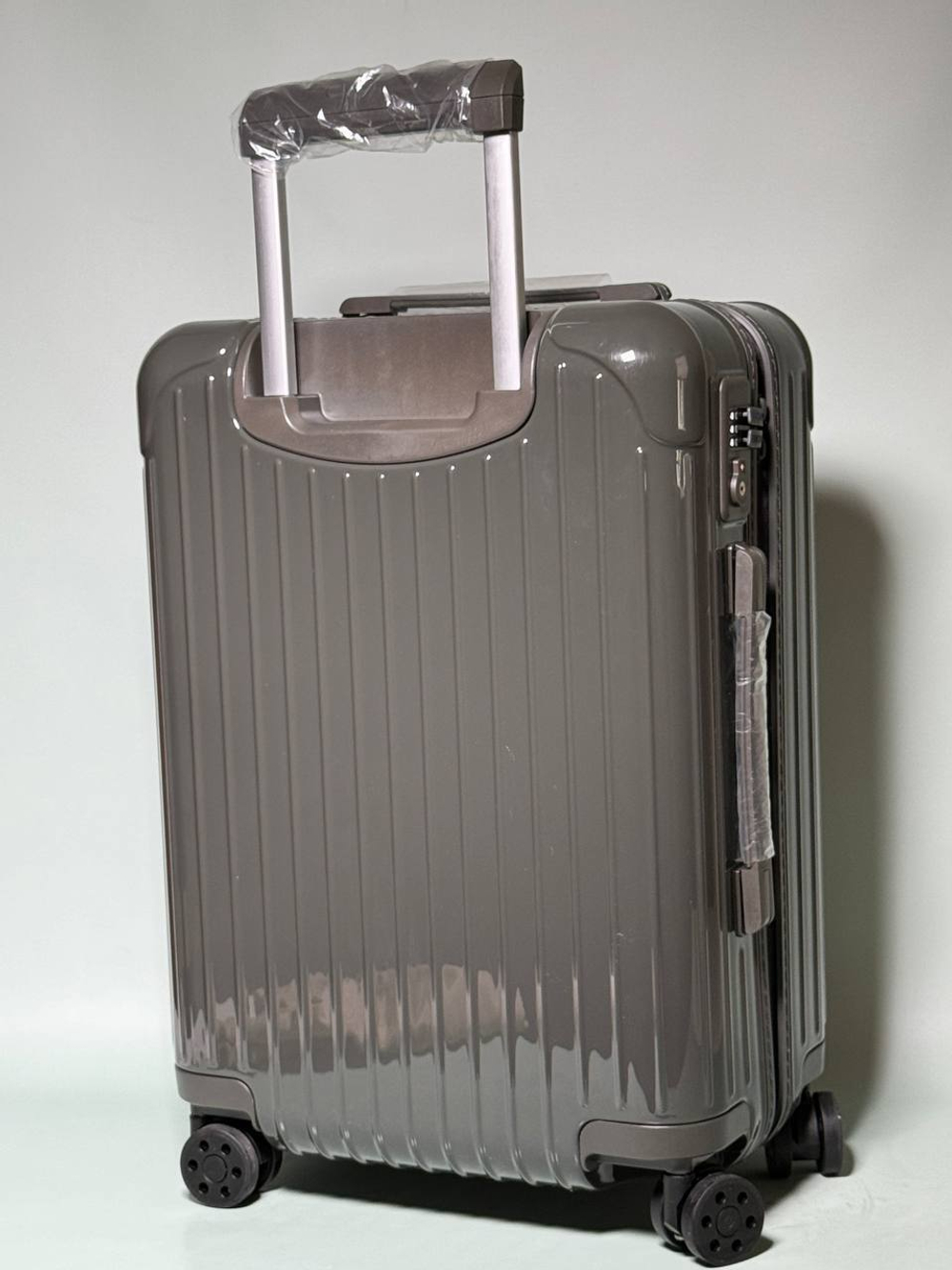 Чемодан Rimowa
