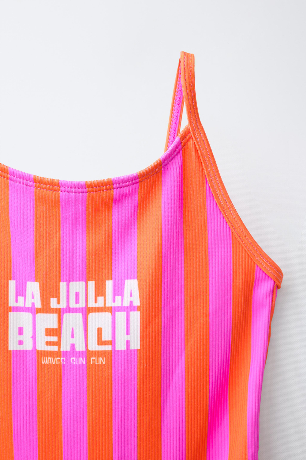 ZARA КУПАЛЬНИК В ПОЛОСКУ С НАДПИСЬЮ «LA JOLLA BEACH», НЕОНОВО-ОРАНЖЕВЫЙ