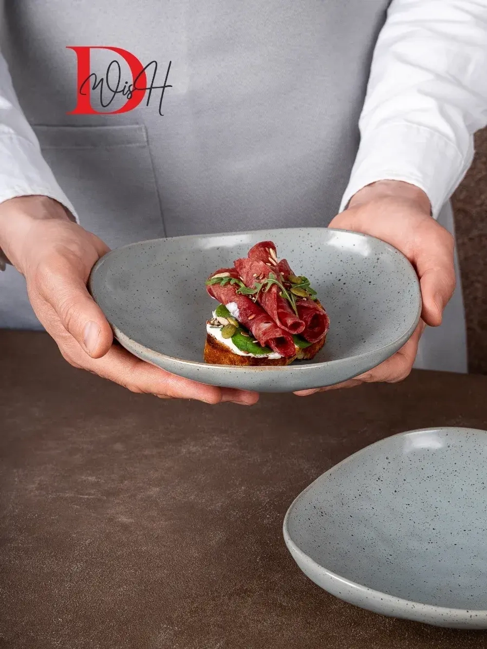 Набор посуды 2 тарелки мятый фарфор 20 см