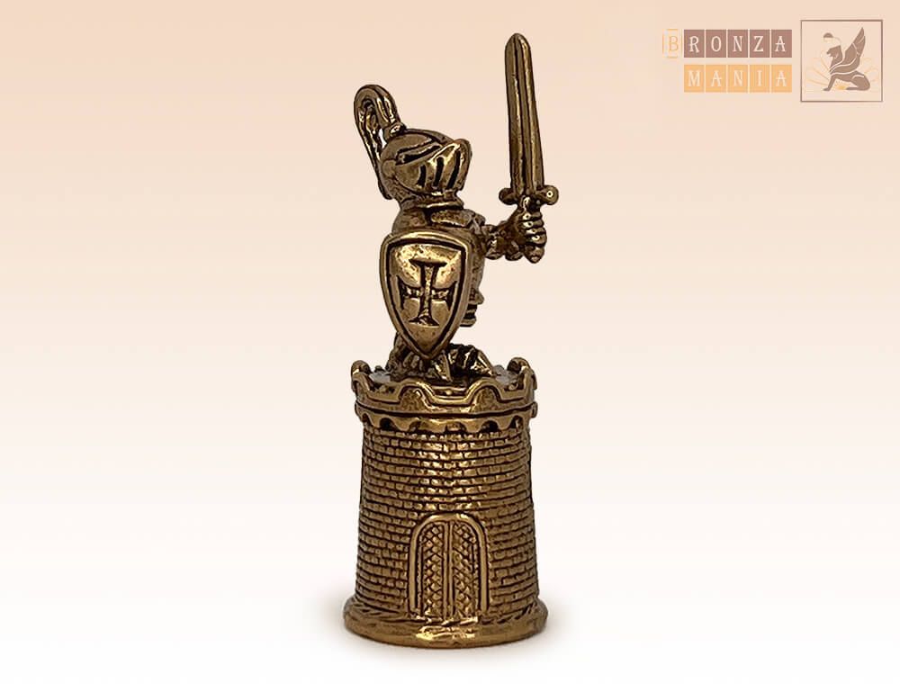 наперсток Рыцарь в крепости