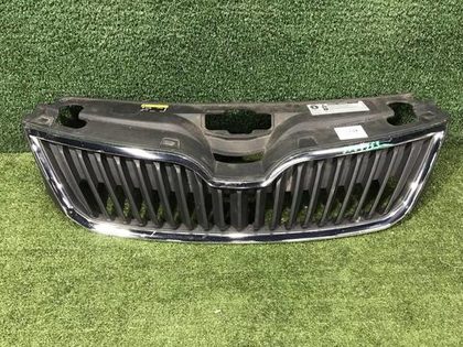 Решетка радиатора Skoda Rapid 1 (2012-2020)