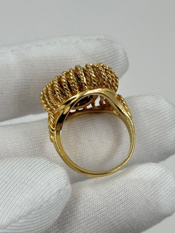 Кольцо с коричневым кабошоном