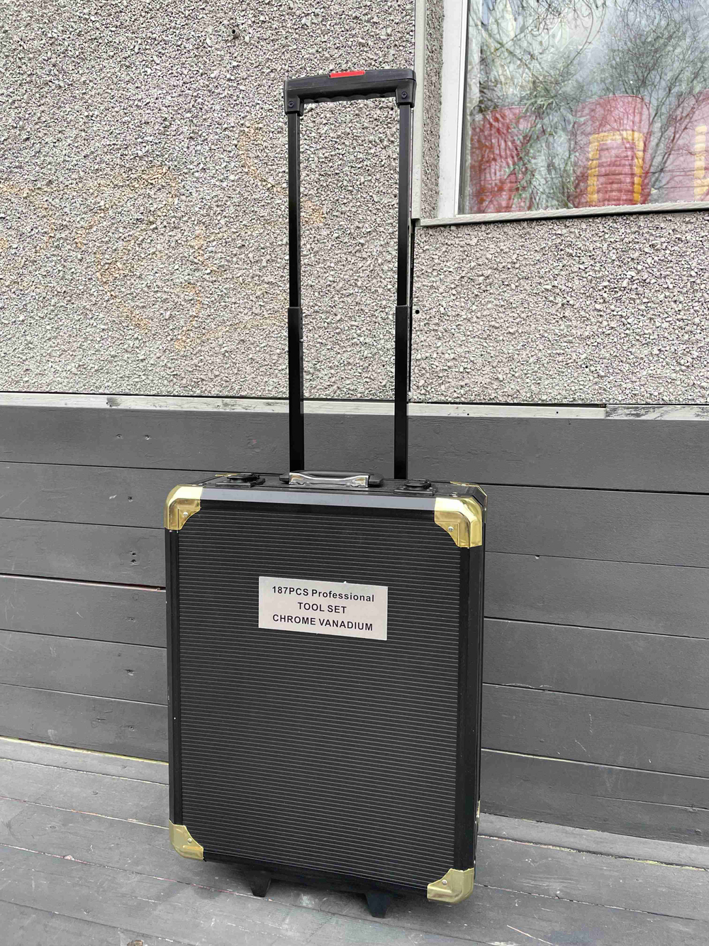 Набор инструментов для авто, 187 предметов (в чемодане на колесах)