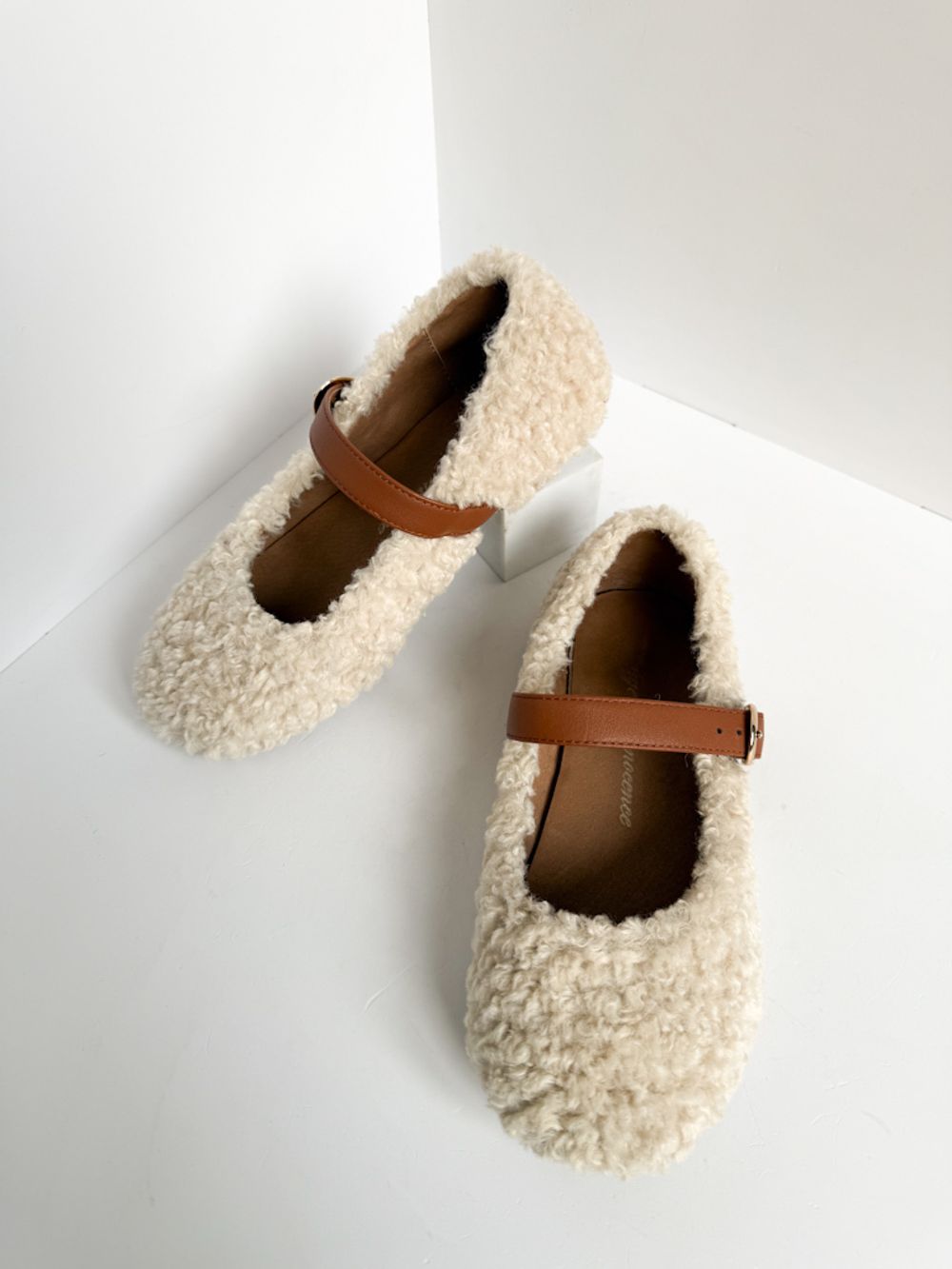 Текстильные туфли Age of Innocence, 33