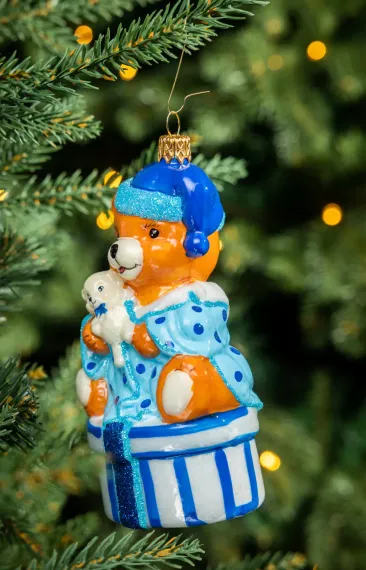 Елочное украшение Медведь на коробке светло-синий, стекло, 14 см., 1 шт., Витус (59214)