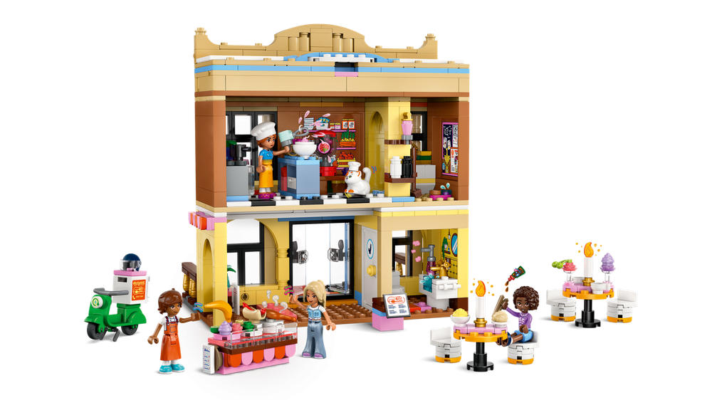 Конструктор Лего Френдс Ресторан и кулинарная школа | LEGO Friends Restaurant and Cooking School - 42655, 896 деталей 8+