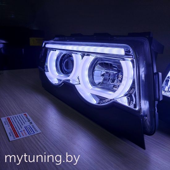 Передние фары 3D Angel Eyes для BMW 7 E38 (94-01) хромированные