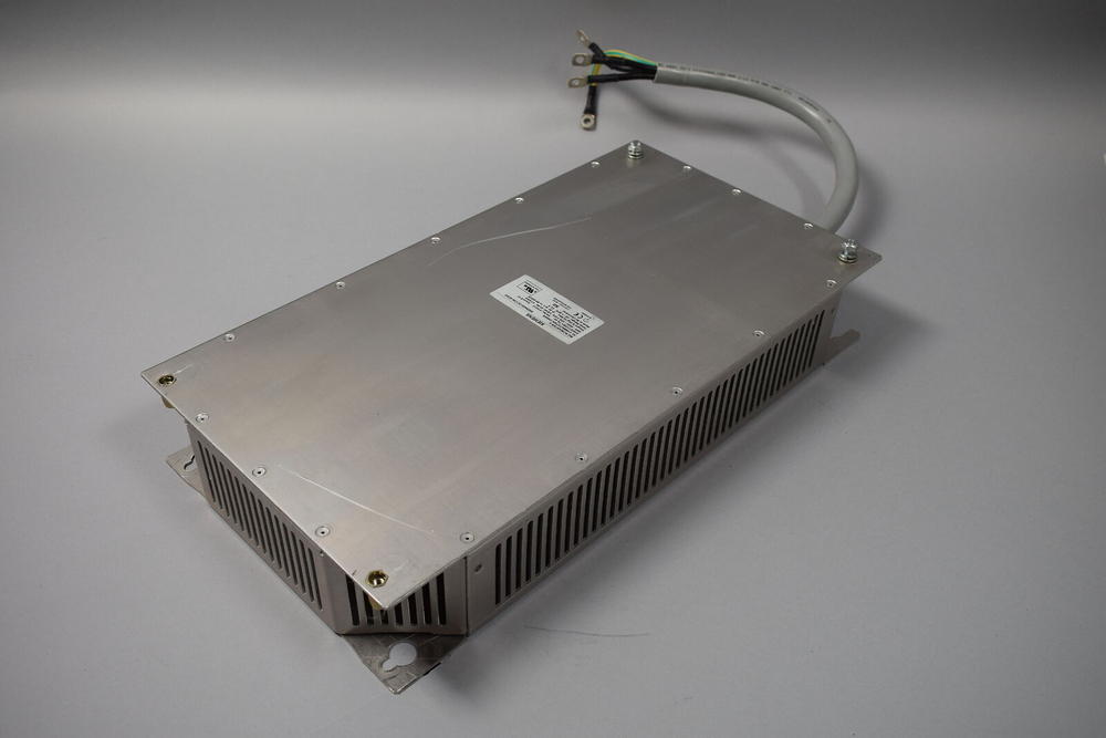 SIEMENS 6SE6400-3CC04-4DD0