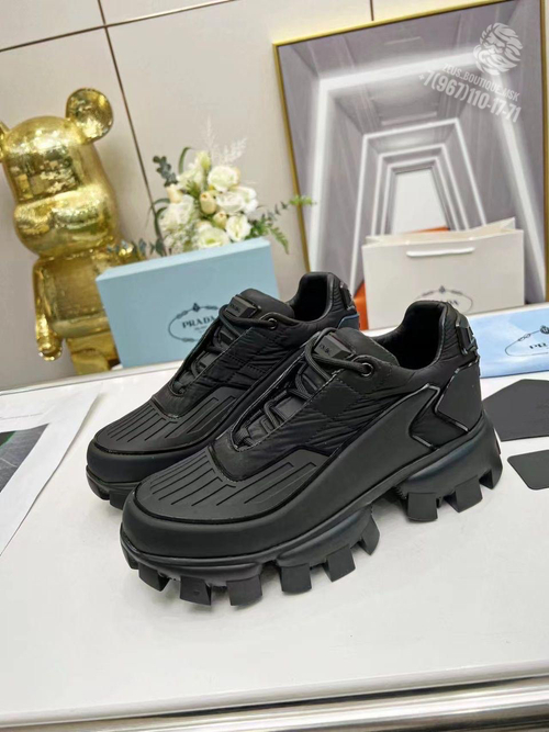 Кроссовки Prada