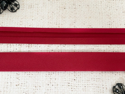 Косая бейка, ш. 2 см, т. красный
