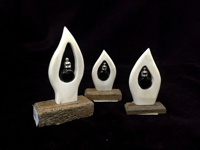 "Капля нефти", стэла