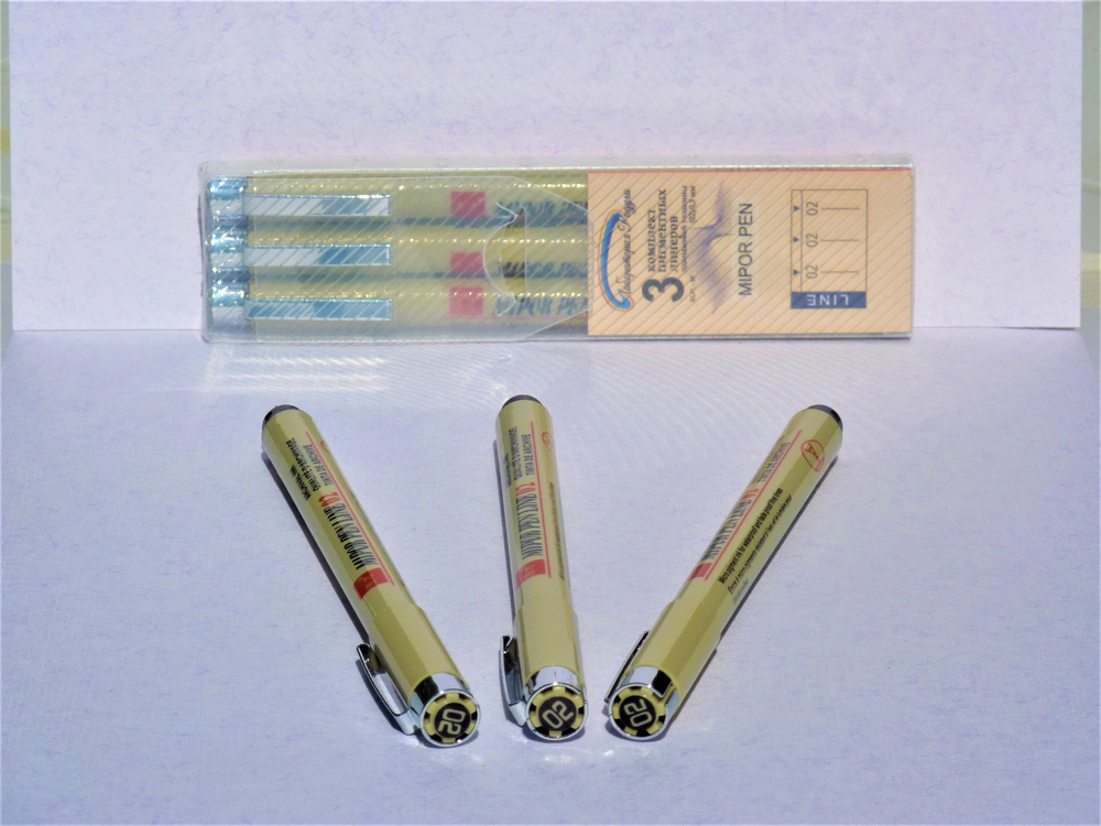 Комплект из 3-х линеров для скетчинга в пенале/ толщина линеров 02, 02, 02 (0,3мм; 0,3мм; 0,3мм)