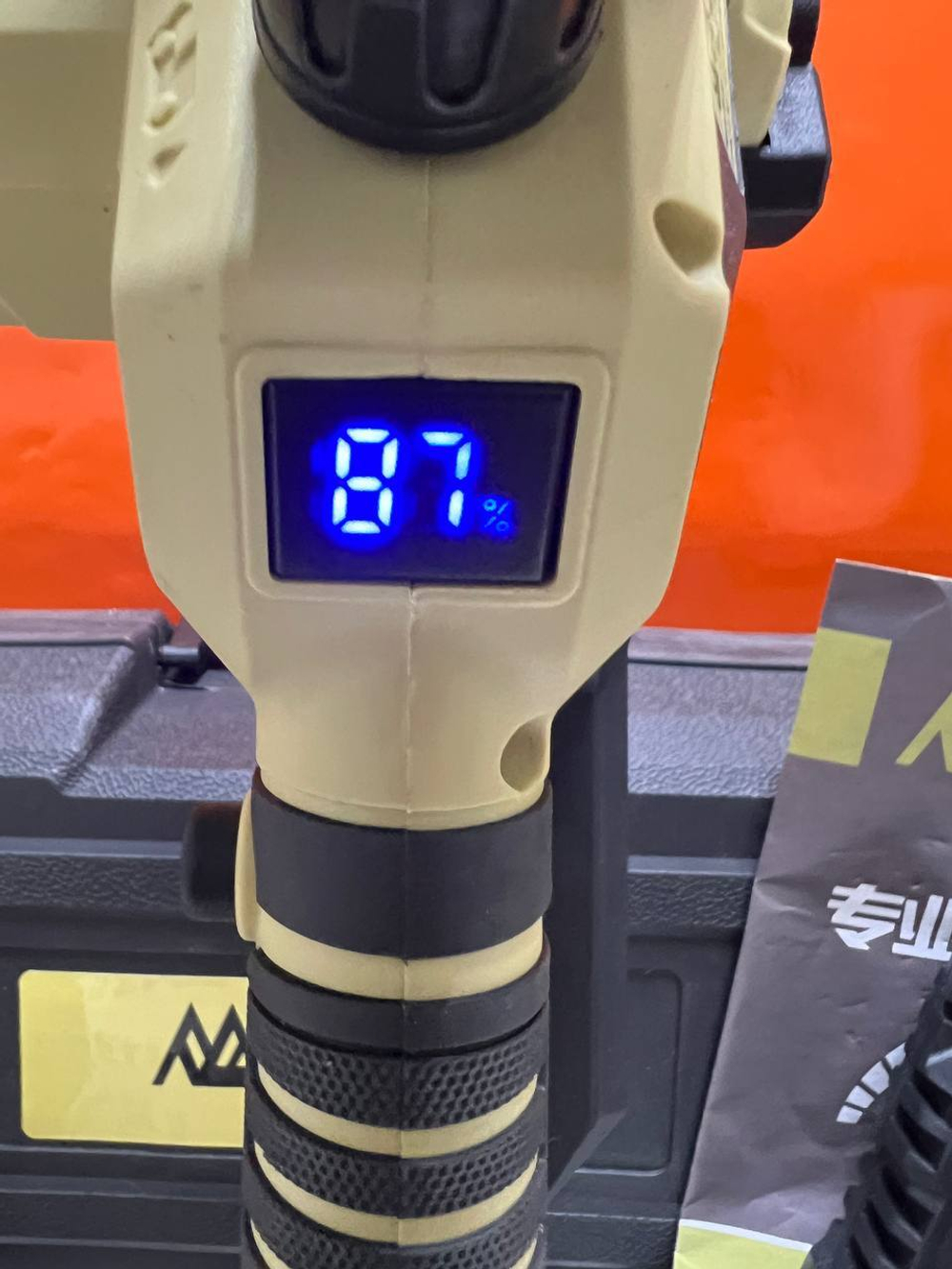 Аккумуляторная цепная пила FengBao 12” (21V, 6.0Ah, с автосмазкой и индикатором заряда)