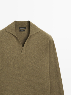 Massimo Dutti Трикотажный свитер поло из 100% шерсти с V-образным вырезом, хаки