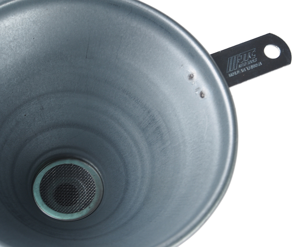 Воронка 140мм металлическая (гибкий слив) L=370мм JTC