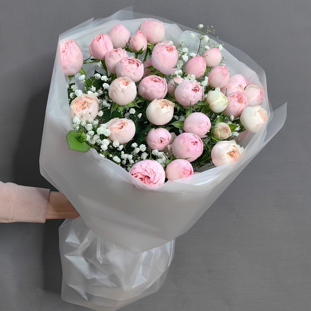 Букет из 9 пионовидных кустовых роз "Mansfield park"