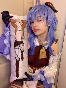 Мини дакимакура Жан Кирштайн из Атака Титанов арт. M0324, 60х20 см