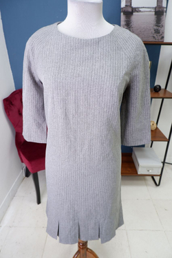 Платье Deniza лаконичное 44 размер, новое