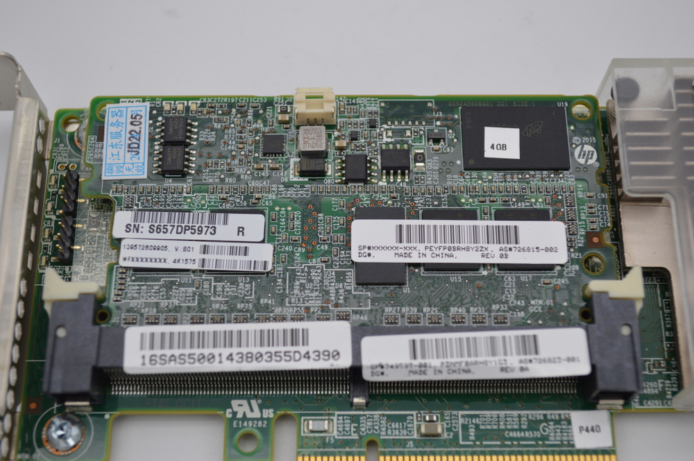 Контроллер HP SmartArray P440 4Gb 784483-001