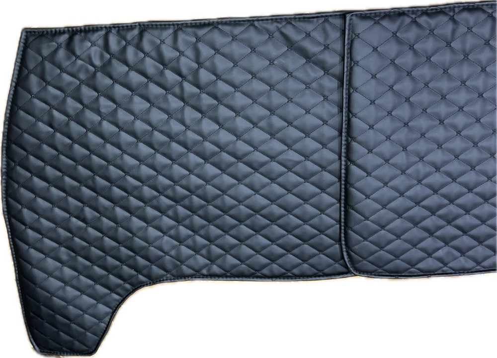 Дверные карты-обивка дверей УАЗ 452/Буханка (чёрная нить Бабочка)