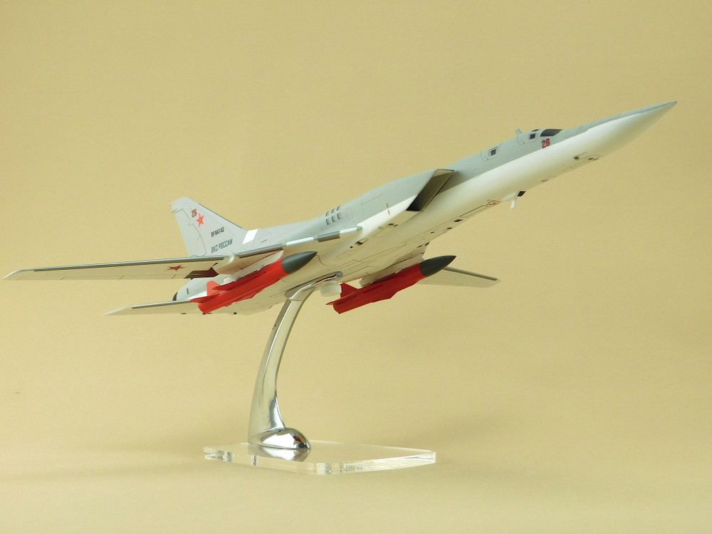 Модель самолета Ту-22МЗ (М1:100, RF-94143, 26)