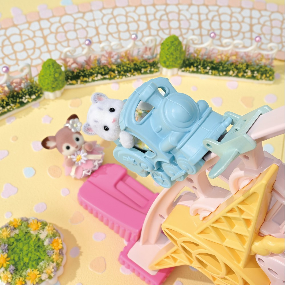 Sylvanian Families - Замечательное развлечение в парке развлечений + кролик с шоколадными ушками 5841