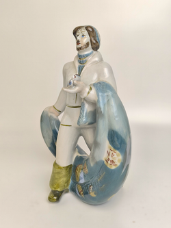 Фарфоровая статуэтка "Рыбак с сетью" Полонное ЗХК