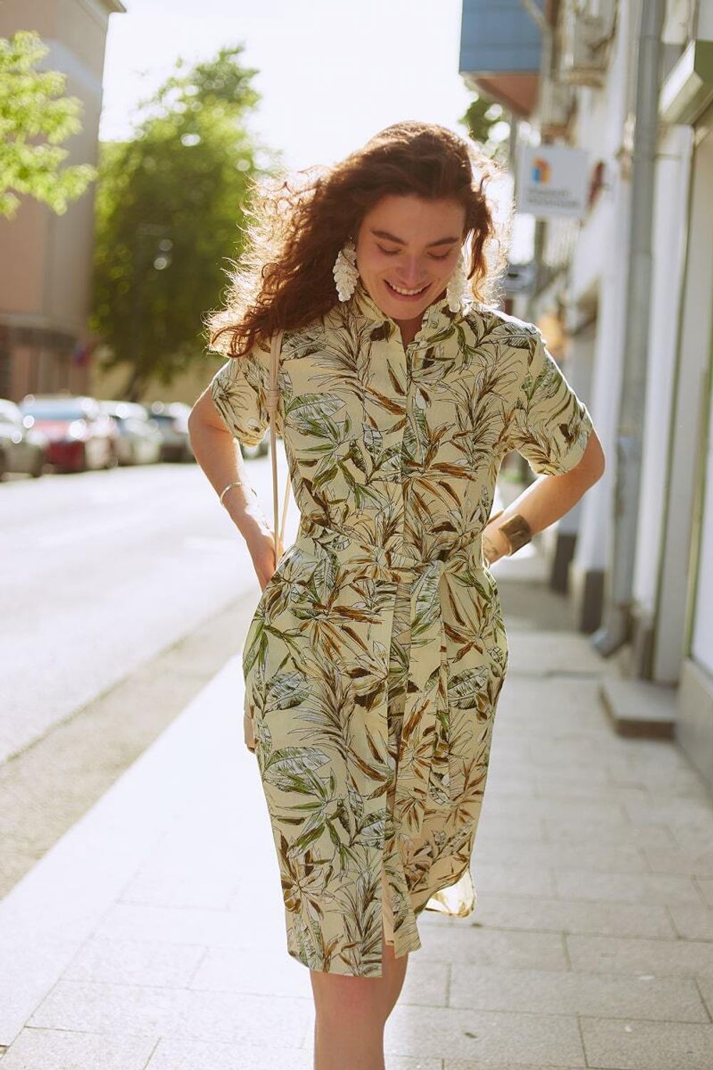 Платье Леон тропический принт лен (Размер 42)