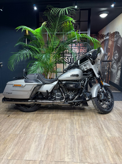 Harley-Davidson CVO Street Glide, 2023
