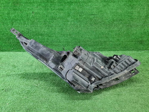 Битая Фара левая Kia Rio 4 (2020-н.в.) галоген