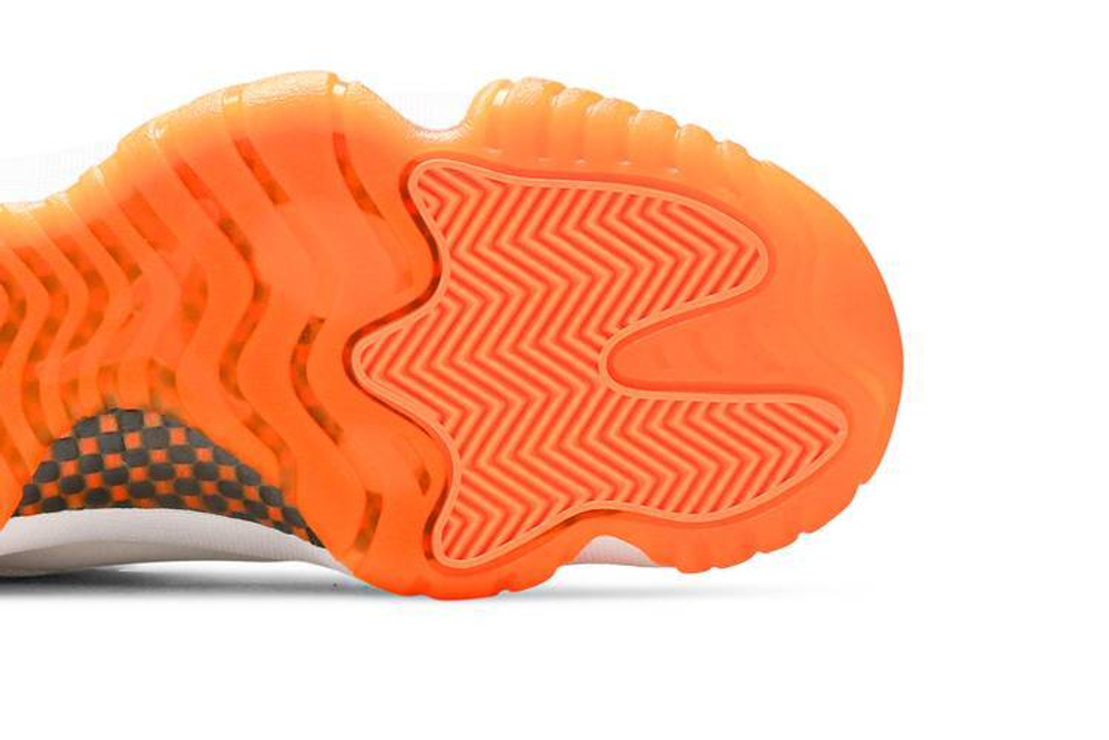 Кроссовки Jordan Air Jordan 11 Retro Low "Bright Citrus" (Женская размерная сетка)