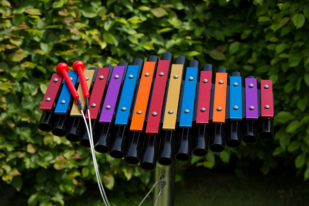 Уличный игровой музыкальный комплекс Конфетти в черном цвете