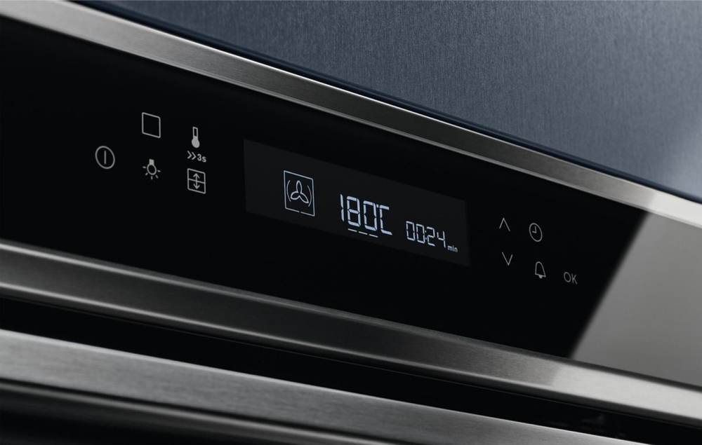 Духовой шкаф электрический ELECTROLUX EOE 7P31X
