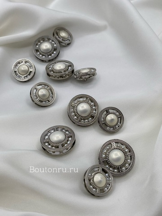 Пуговицы серебряные с подвижным  жемчугом
