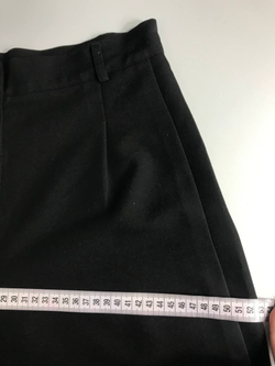 Брюки в классическом исполнении, визуально на 44/46 размер