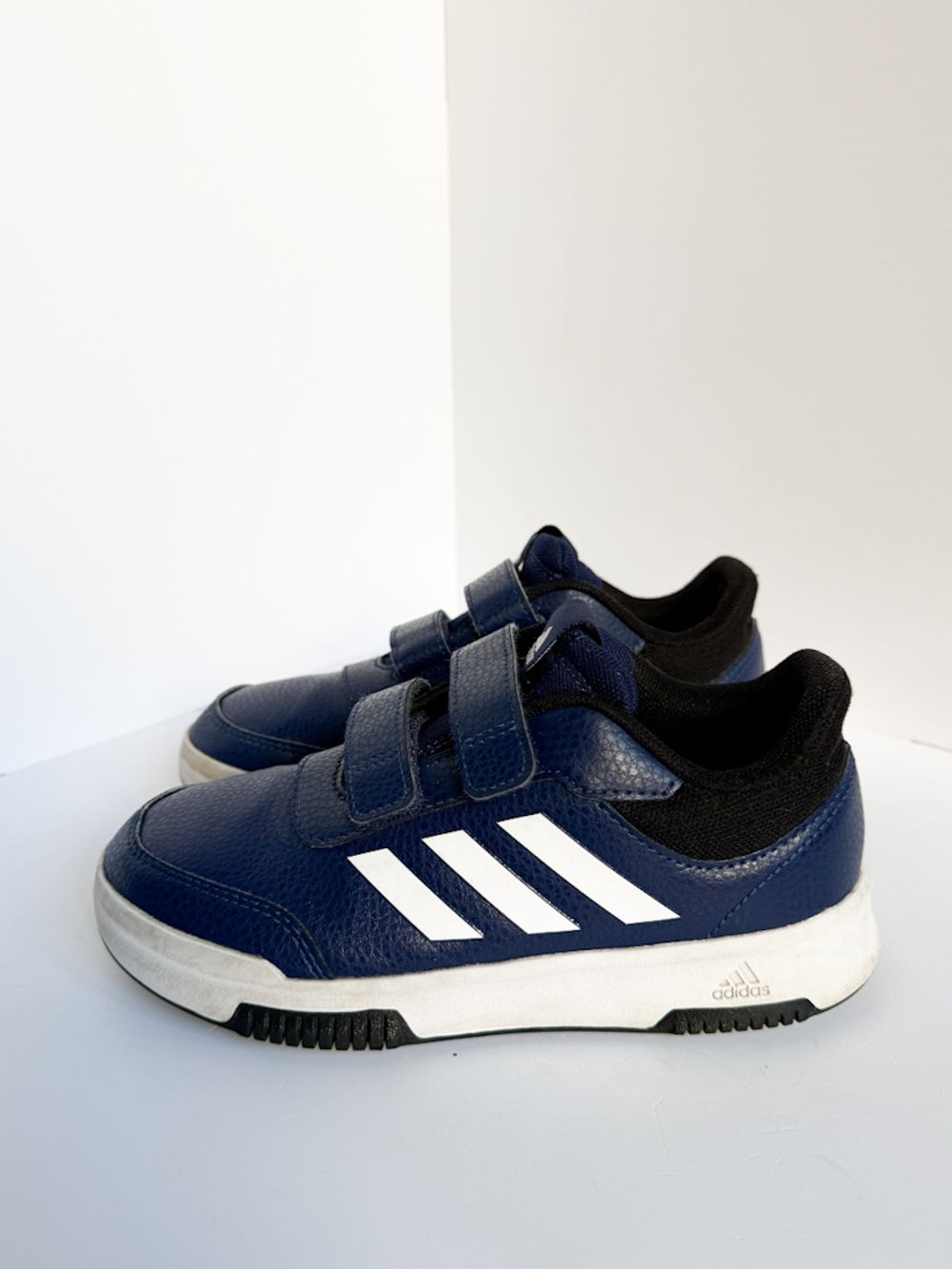 Кроссовки Adidas , 33