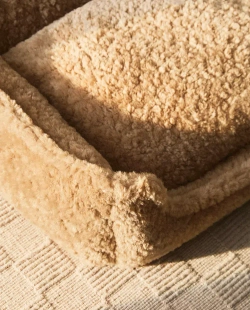 ZARA HOME КРОВАТЬ ДЛЯ ДОМАШНИХ ЖИВОТНЫХ С ИСКУССТВЕННЫМ МЕХОМ