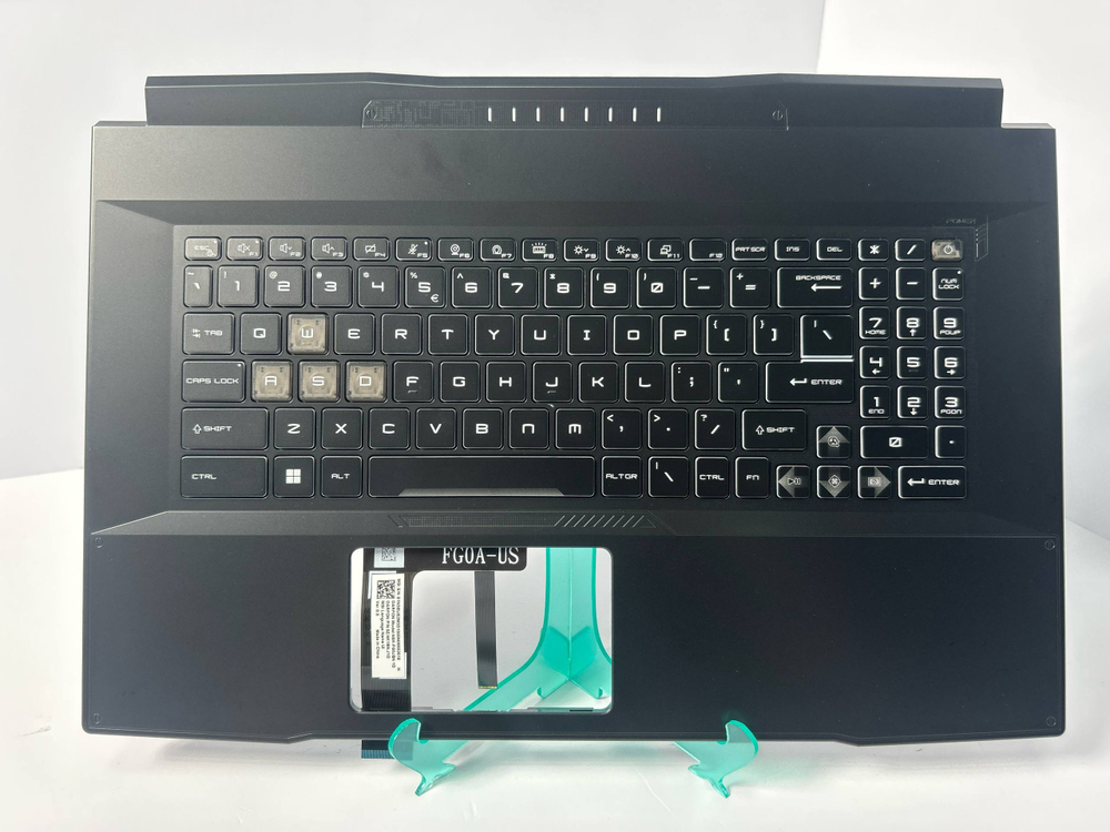 Верхняя панель с клавиатурой (топкейс) для ноутбука MSI Katana 17 B12UCX (957-17L541E-C20). Английская.